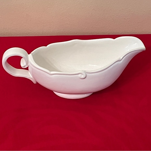 Crate&Barrel Other - Crate & Barrel Pizzato Italian Large White Gravy Boat